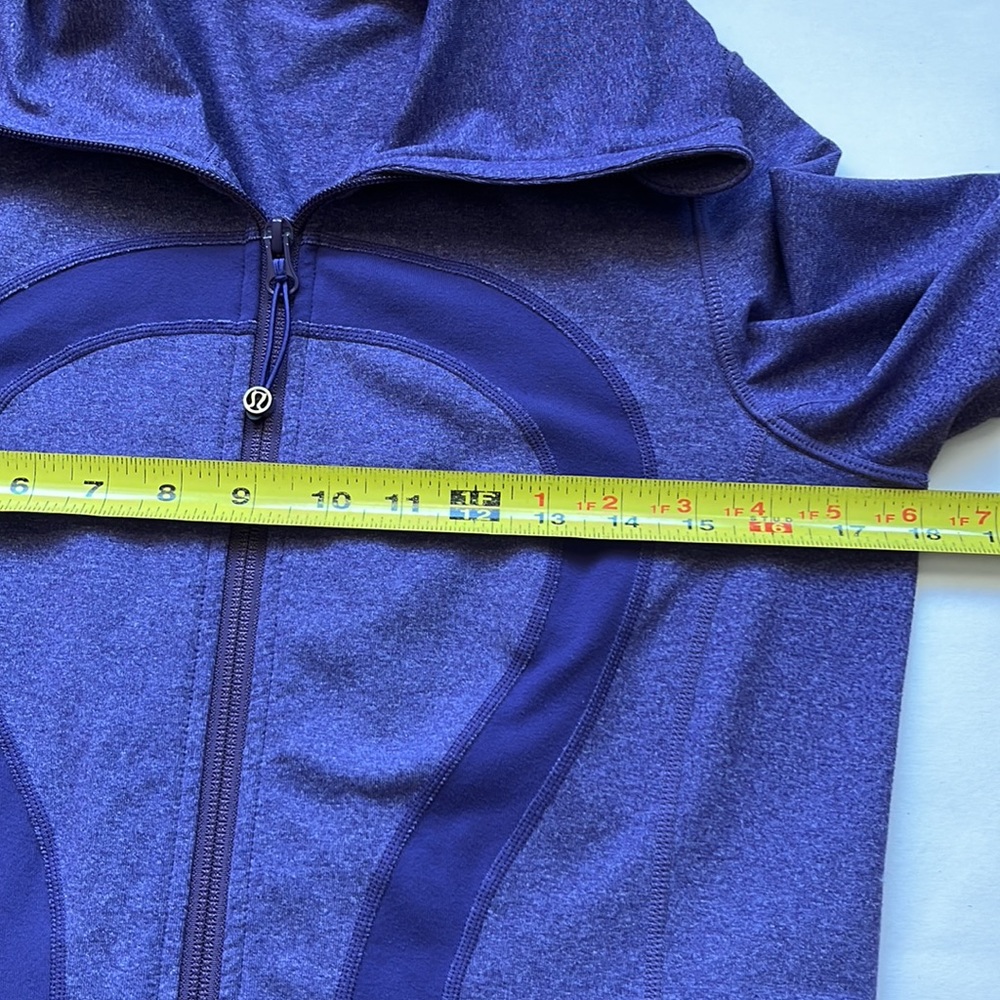 Lululemon In Stride Jacket - Picture 11 of 12